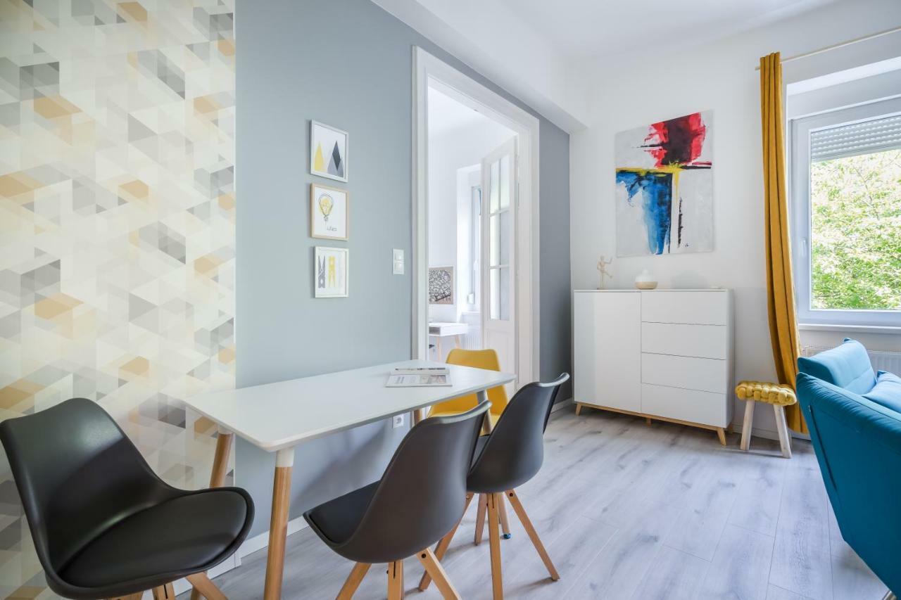 Bpr Color Fusion Home With A/C Budapest Extérieur photo