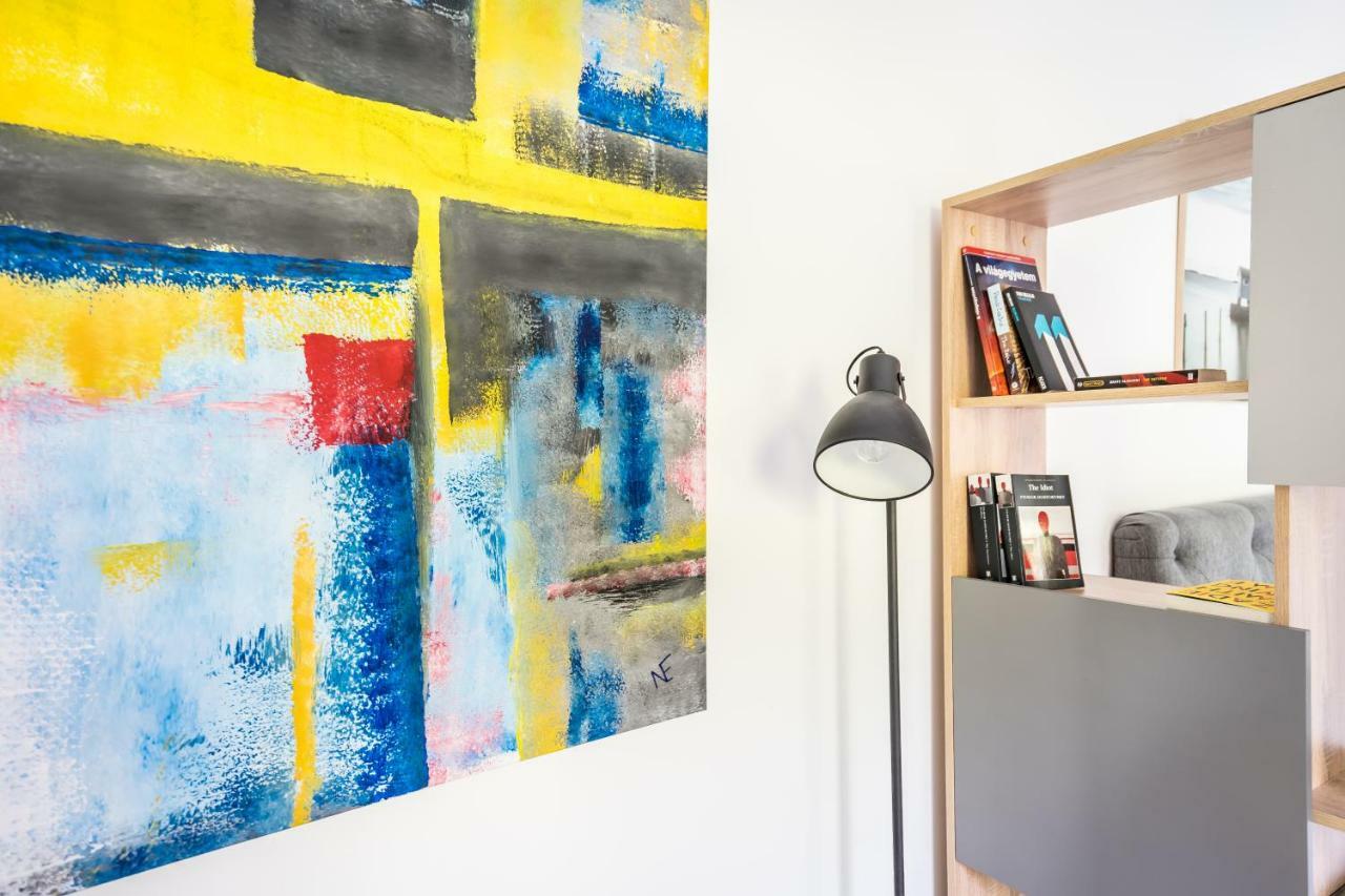 Bpr Color Fusion Home With A/C Budapest Extérieur photo
