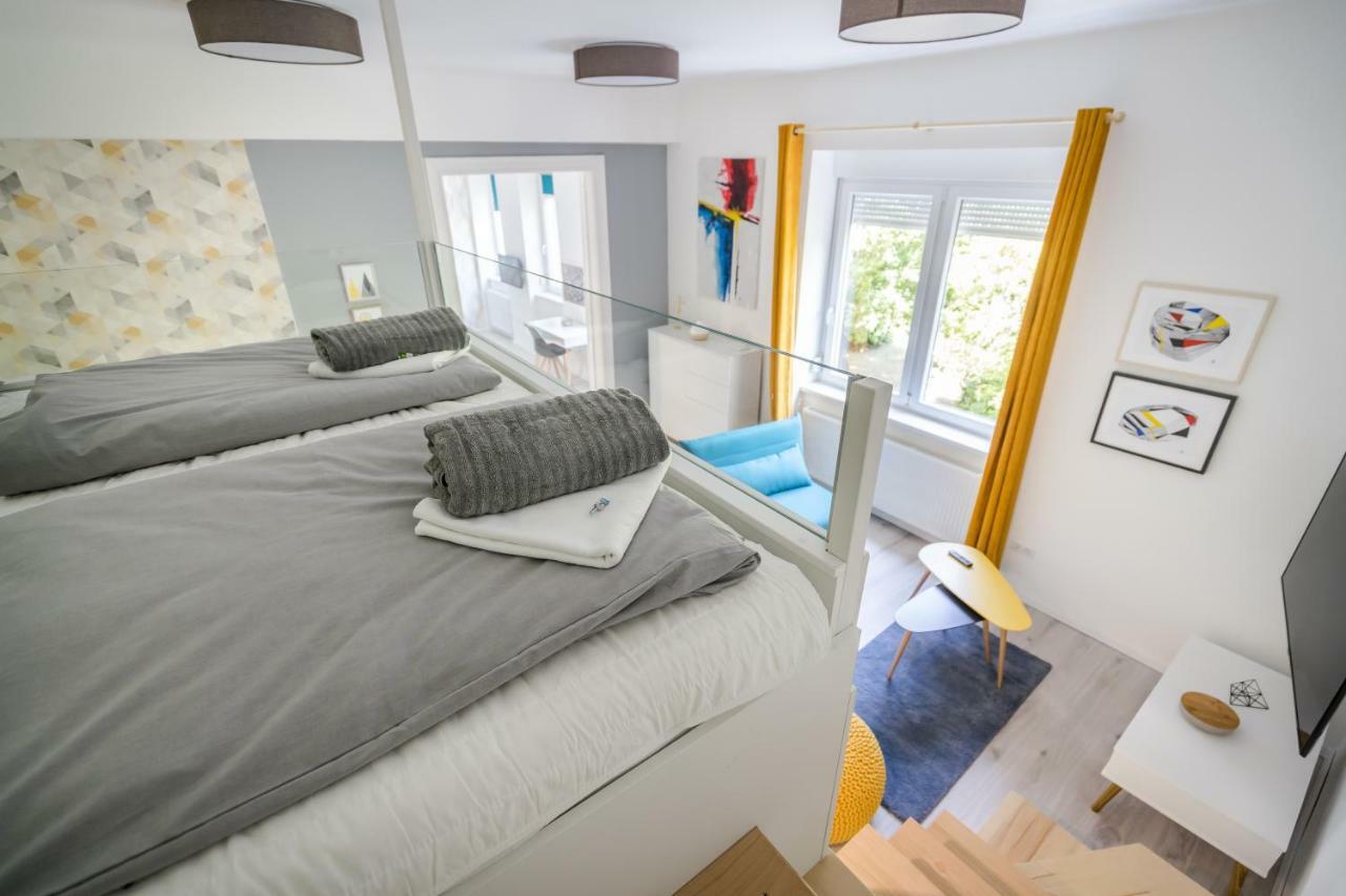 Bpr Color Fusion Home With A/C Budapest Extérieur photo